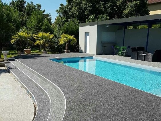 plage-piscine-beton-drainant