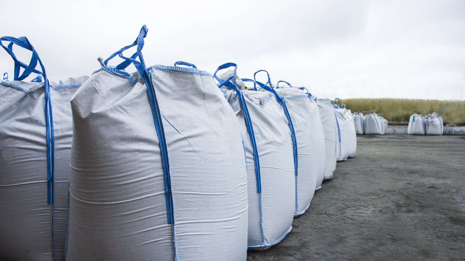 Big Bag : la solution pour vos livraisons de granulats sur vos chantiers ?