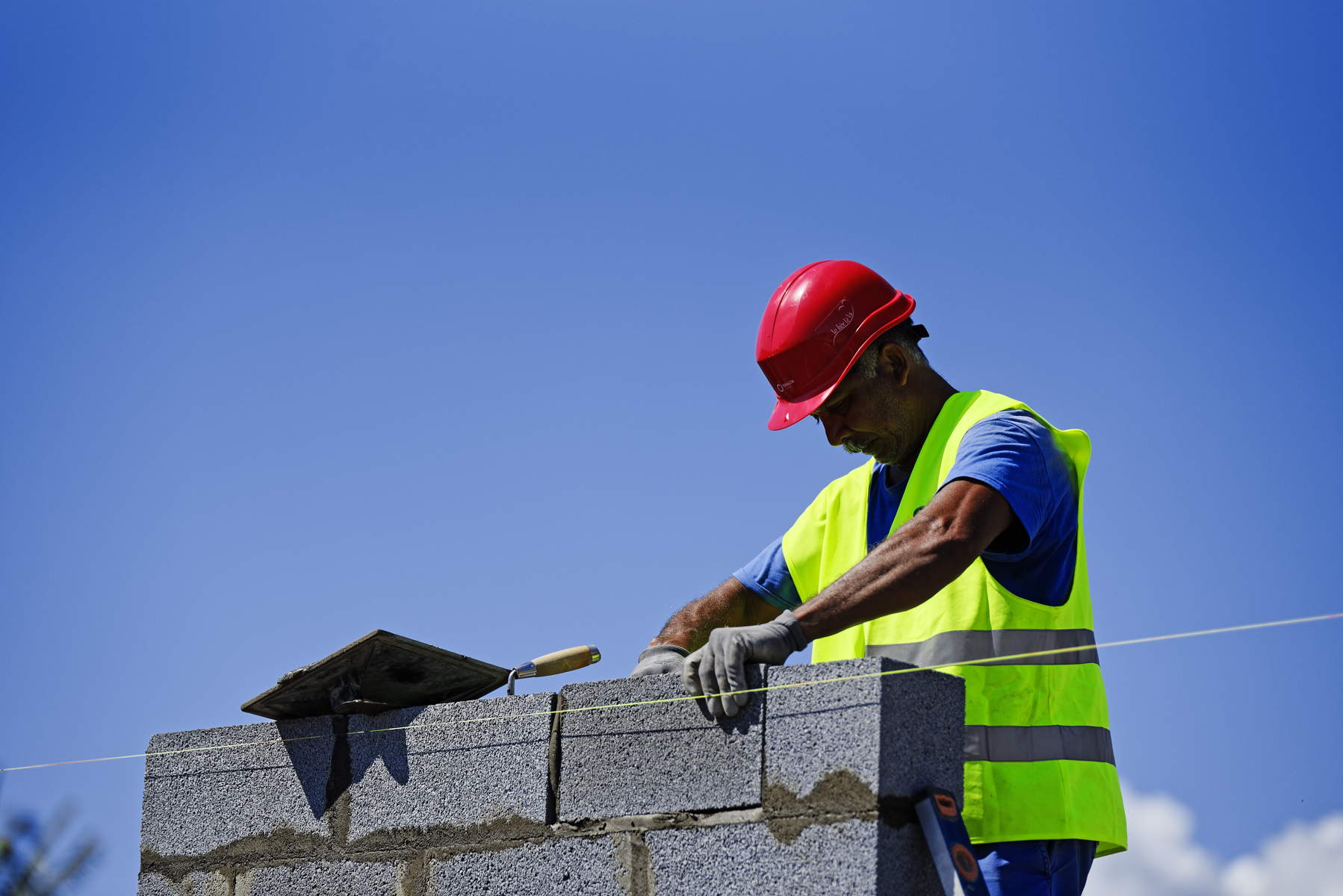 Mortier montage blocs : le mortier qui vous fera gagner du temps pour monter vos murs